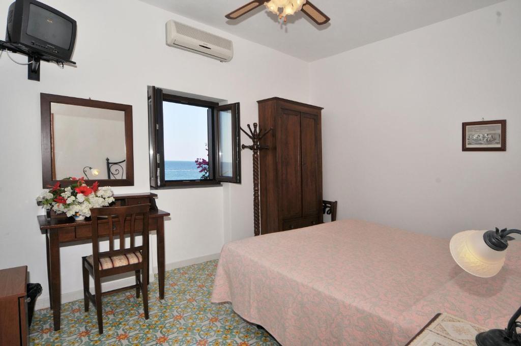 Hotel Villaggio Stromboli - Isola Di Stromboli Kamer foto